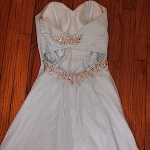 strapless dress